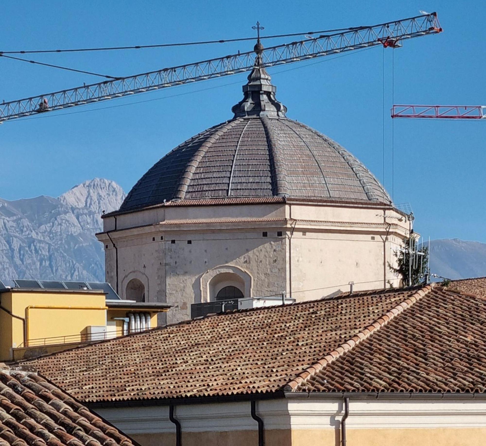 Antica Dimora San Crisante - Centro Storico Lägenhet LʼAquila Exteriör bild
